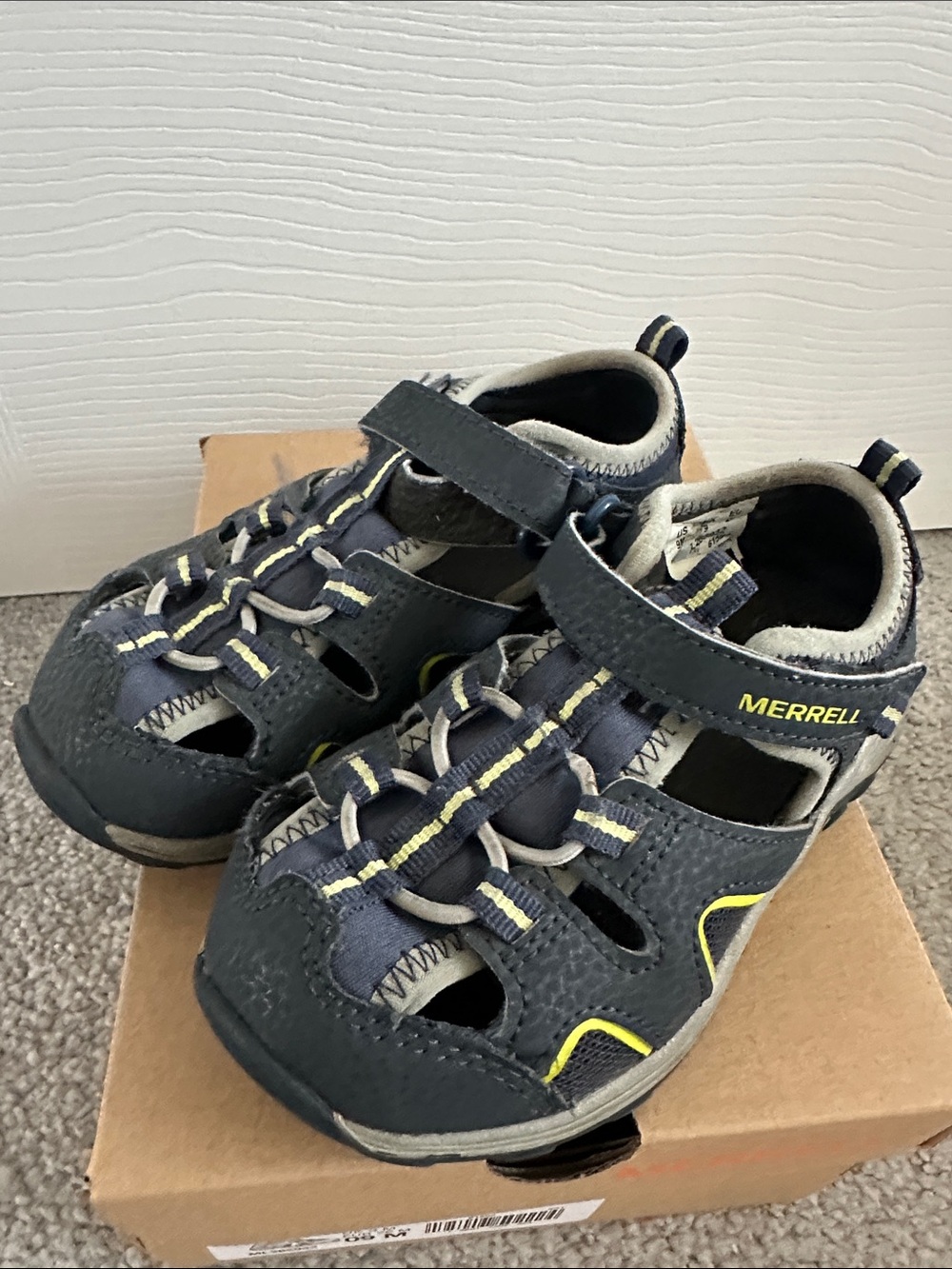 Merrell Kids Navy and Yellow Outdoor Closed-Toe Sandals